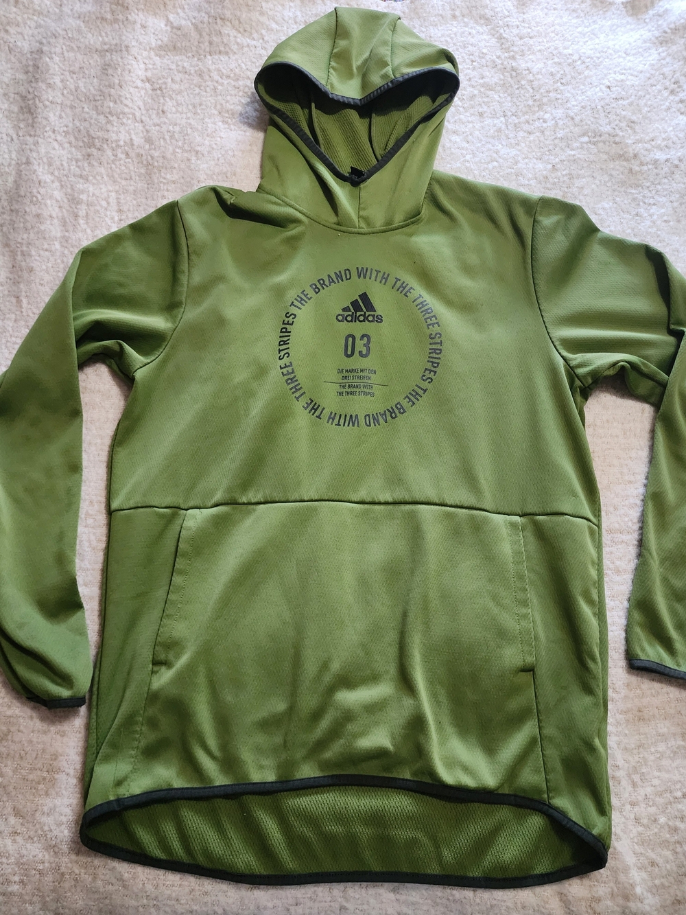 adidas Men’s Team Issue Badge of Sport Pullover Hoodie - Tech Olive Green L